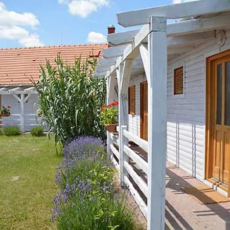 Duna Parti Vendeghazak Lejlighedshotel