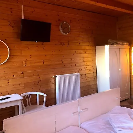 Lejlighedshotel Duna Parti Vendeghazak *