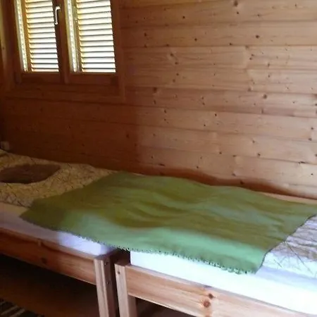 Lejlighedshotel Duna Parti Vendeghazak Szigetbecse