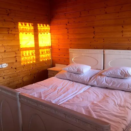 Lejlighedshotel Duna Parti Vendeghazak *