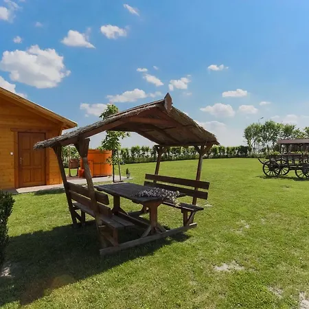 Lejlighedshotel Duna Parti Vendeghazak Szigetbecse